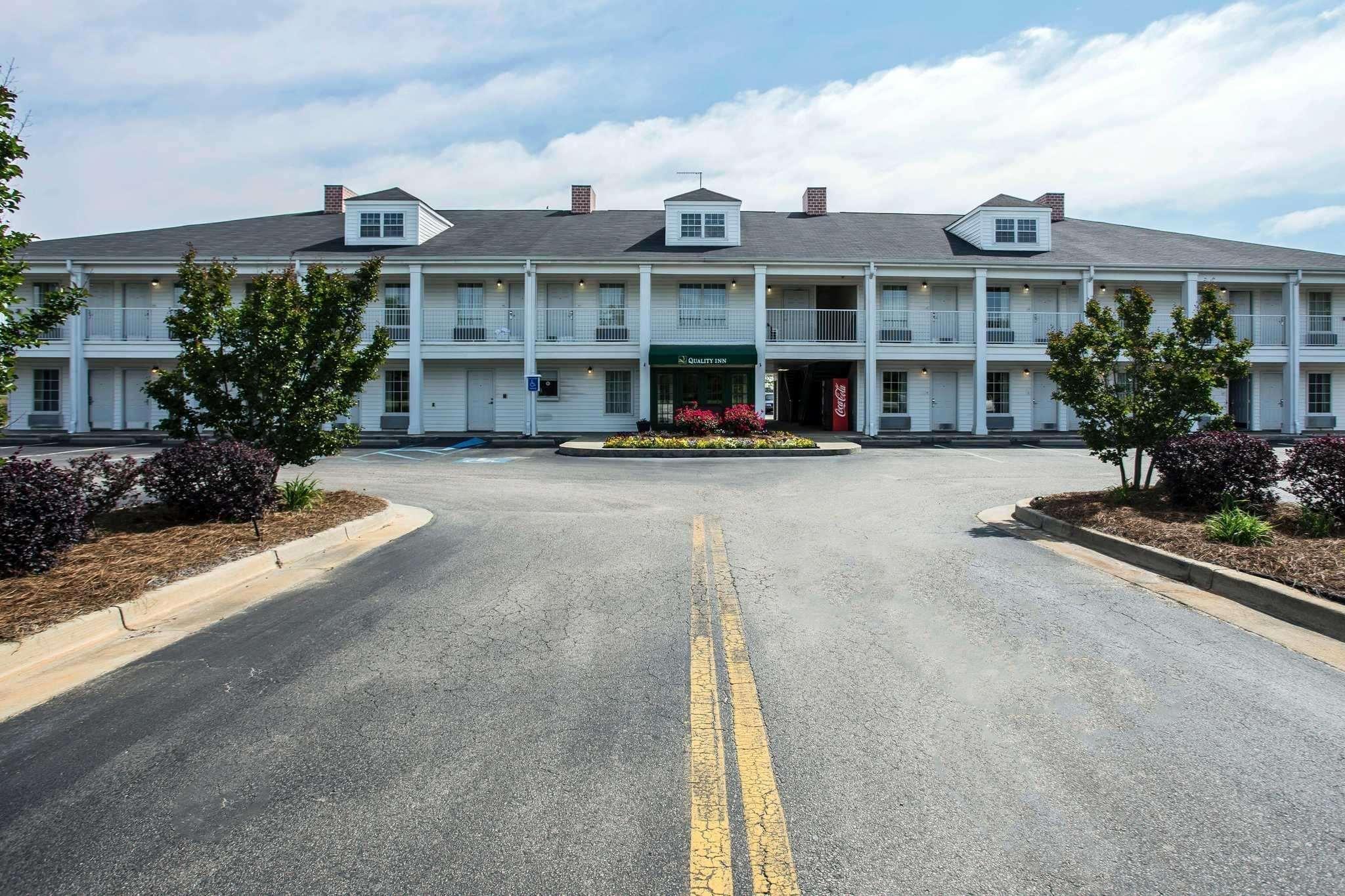 Quality Inn Waynesboro Exterior photo